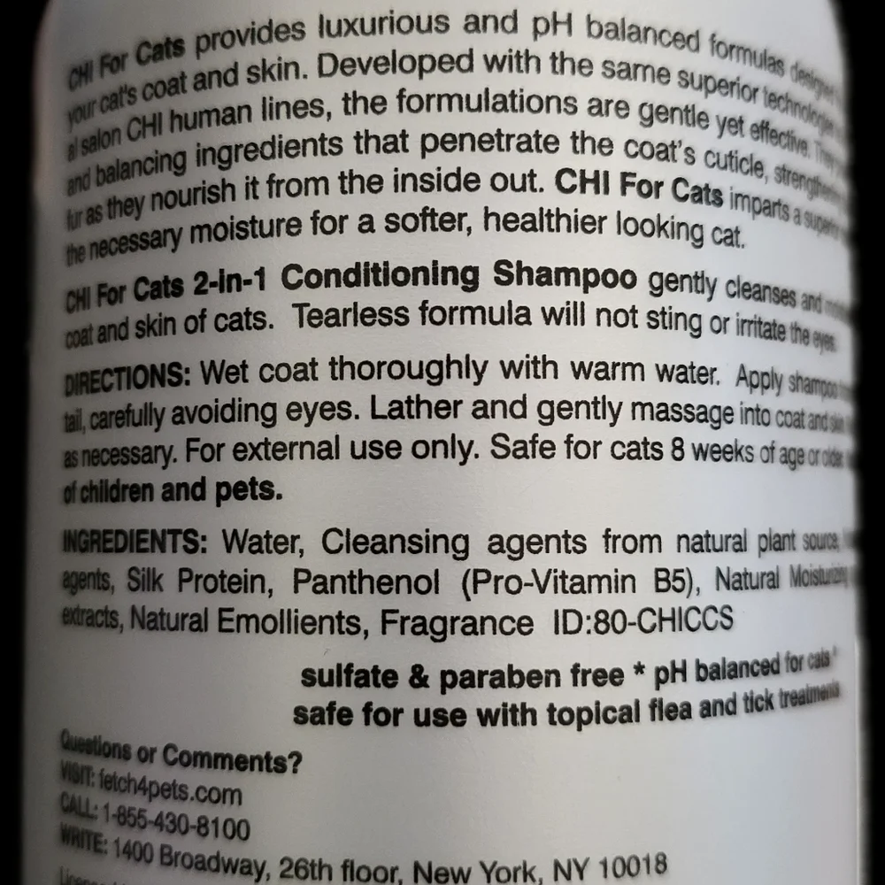 CHI 2-in-1 Conditioning Shampoo for Cats - Red and White